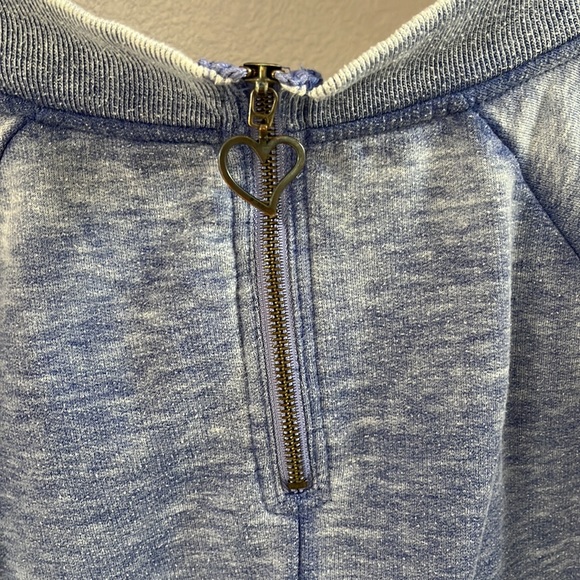 Roxy blue wild at heart sweatshirt in size x-large.💜 - Picture 5 of 9